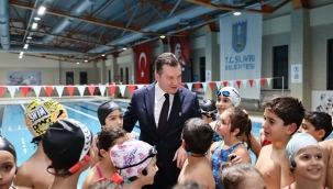 Başkan Balcıoğlu Silivri Belediyesi Spor Kulübü Yüzme Akademisi'nin antrenmanına katıldı