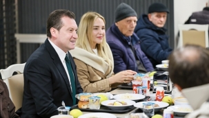 Başkan Balcıoğlu, Kent Lokantası'nda vatandaşlarla bir araya geldi