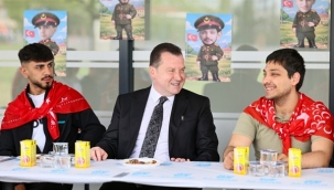 Başkan Balcıoğlu, askere gidecek gençlerle buluştu