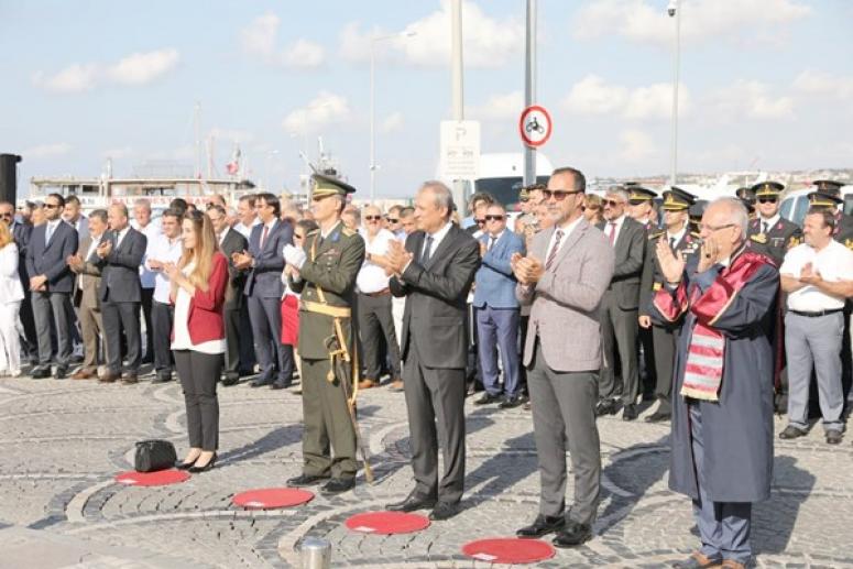 Zafer Bayramı Kutlamaları Törenle Başladı