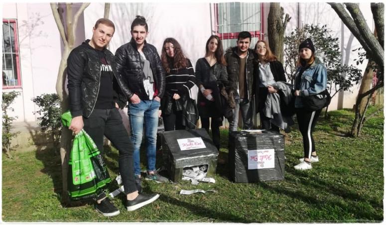 CHP'li gençler onlarca noktaya kedi evi ve mama bıraktı