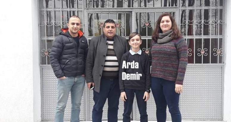 Beyciler öğrencisi Arda'dan Uluslararası Başarı