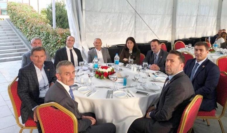 Silivrili muhtarlar Erdoğan'ın iftarına katıldı