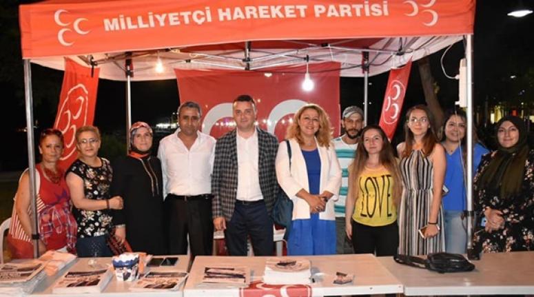 AK Parti'den MHP seçim standına ziyaret