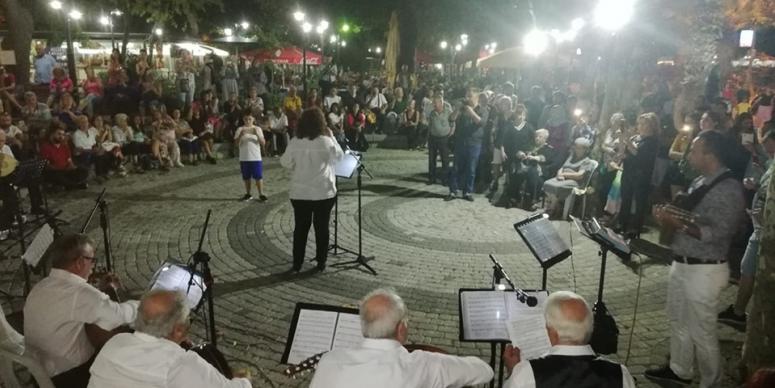 Ud Dinletisine Yoğun İlgi