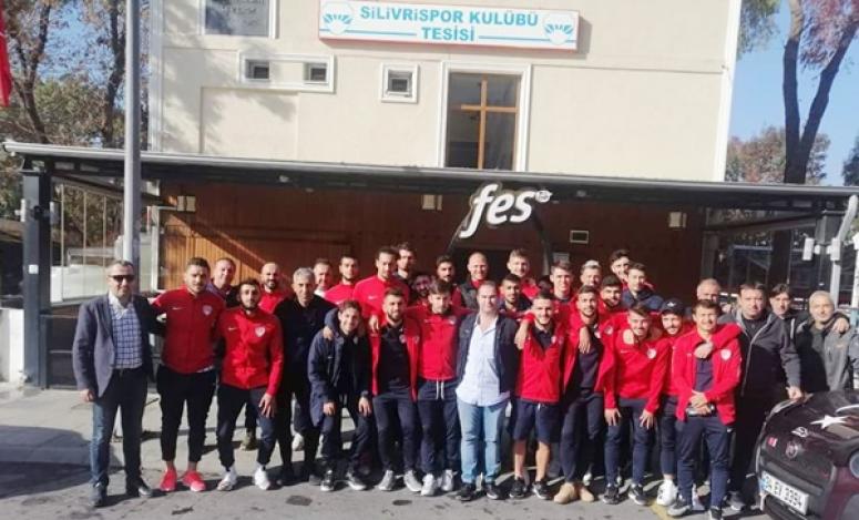 Fes Cafe'den, Silivrispor'a Moral Kahvaltısı