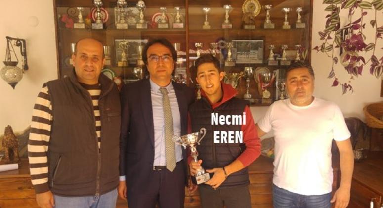 Ertuğrul'dan, Silivri'nin gururu Milli Binici Eren'e tebrik