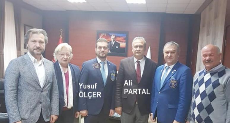 Rotaryenler Protokol Ziyaretlerinde Bulundu