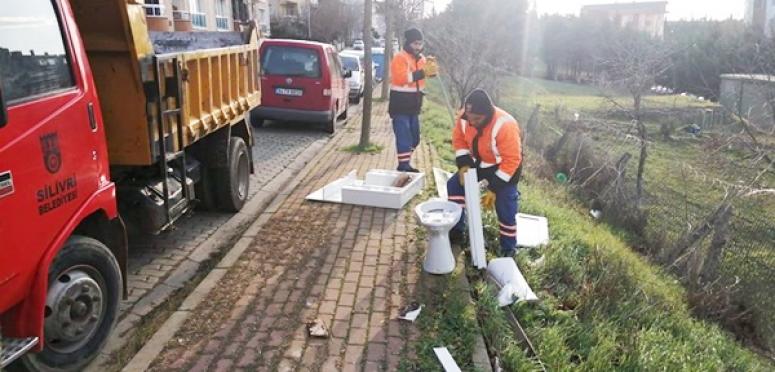 Silivri Belediyesi'nden Temizlik Çalışması