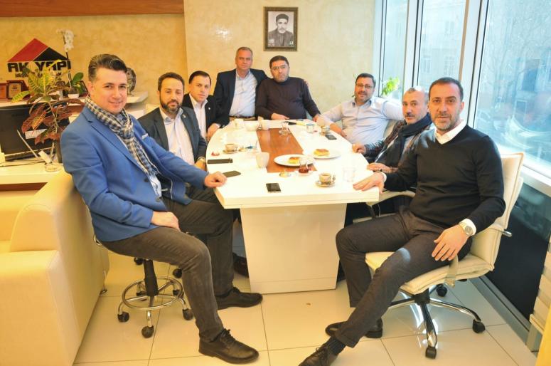 Kahvaltıda buluştular