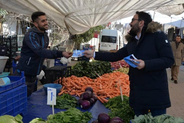 DSP'li meclis üyesi adayları esnafı gezdi