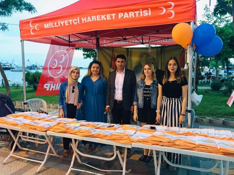 Yazıcı, AK Parti ve MHP seçim standlarını dolaştı