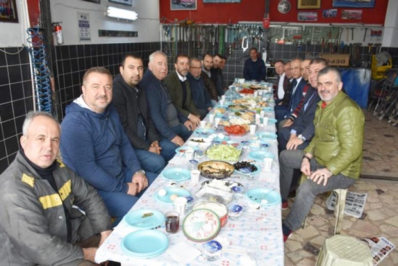 Başkan Yılmaz, esnaf sofrasına misafir oldu