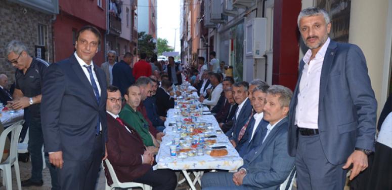 Silivri Rizeliler Derneği, iftar yemeği verdi